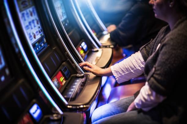 epicnpc mobile platform interface showing live dealer and sports markets
