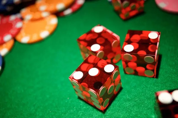 epicnpc BandarQ interface on Android phone showing live table, player cards, and betting controls